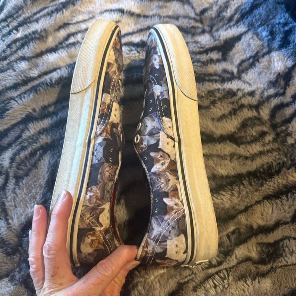 Vans Cat Print Sneakers with Orange Interior - Picture 4 of 16